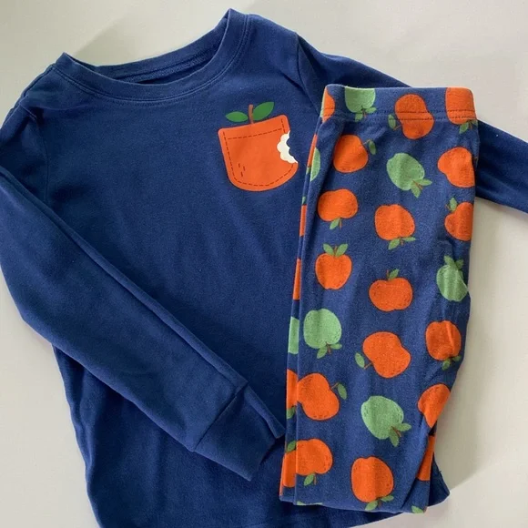 5T Old Navy Pajama Bundle
